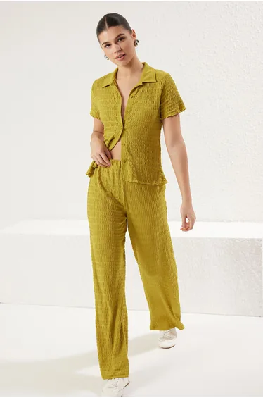 Oil Green Fitted/Fits Body Textured Flexible Knitted Bottom-Top Set