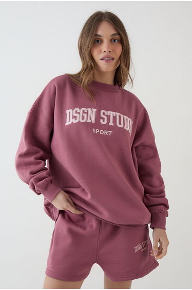 DSGN Studio Collegiate Applique Oversized Sweatshirt - rose