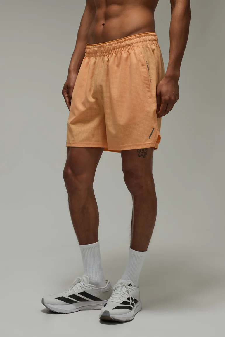 Common Pace Running Perforated 5inch Short - coral