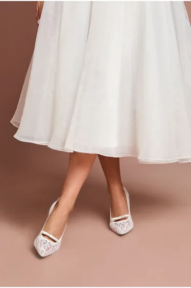 حذاء كعب عالي كوست فاشن باللون الأبيض