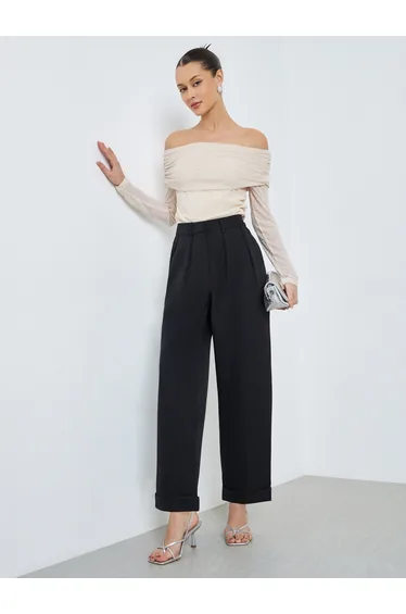 Black Solid Barrel Fit Trousers