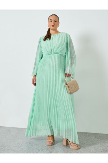 Plus Size Green Pleated A-Line Maxi Dress