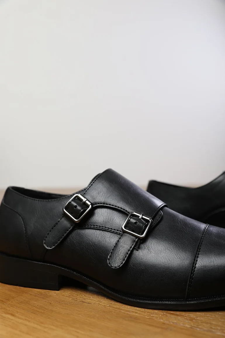 DOMINIC MEN'S FORMAL KEITH BUCKLE TWIN MONK SHOES IN BLACK FAUX LEATHER - 6