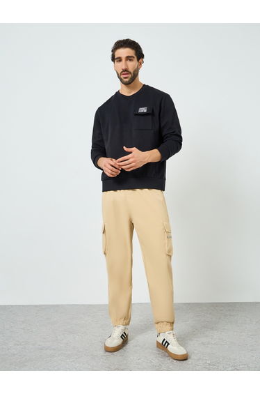 Men Beige Relaxed Fit Cargo Pants