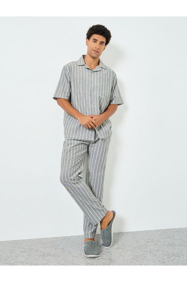 Men Relaxed Striped Short and Pyjama Set