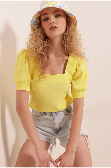 BDART Slim Fit Square Collar Blouse