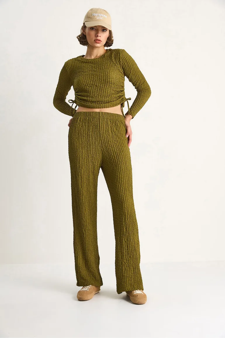 LUCCI Fitted Two-Piece Coord Set with Flared Pants - 2