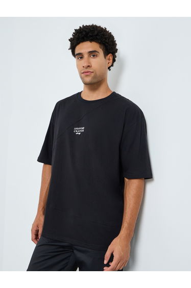 Men Black Oversized Embroidered T-Shirt