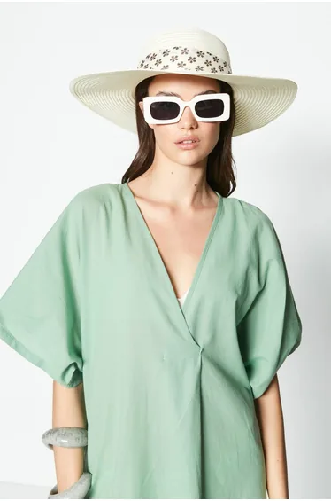 Straw Beach Hat