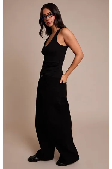 بنطلون جينز بشكل إسطواني لون أسود - للمقاسات الصغيرة