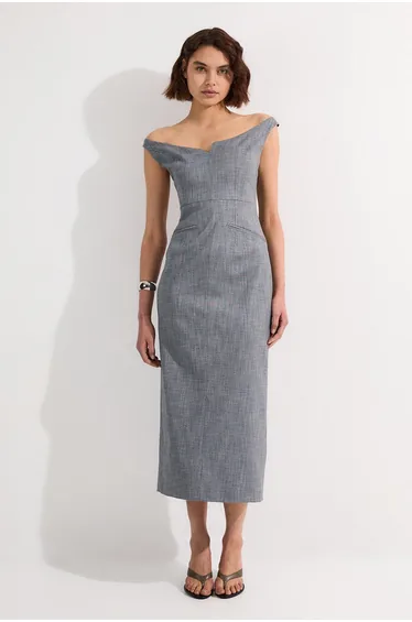 فستان ماكسي بقصة مستقيمة بحمالات رفيعة