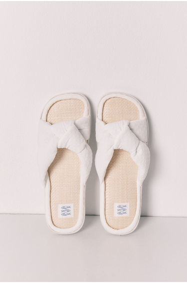 Knot and raffia sandals