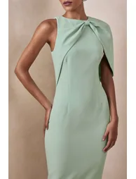 فستان ماكسي بياقة غير متناظرة بأكمام كاب - أخضر - 2