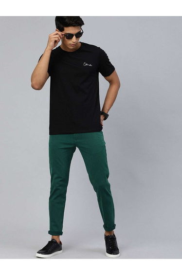 Men Green Slim Fit Solid Chinos