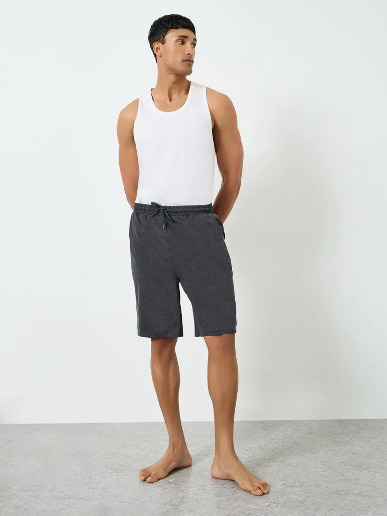 Men Solid Knee Length Shorts