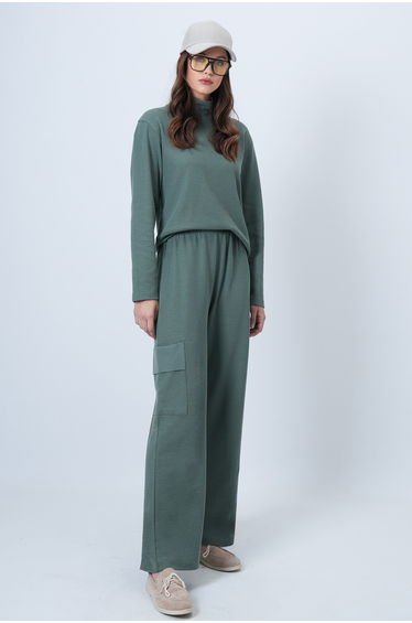 Women's Green Turtleneck Soft Textured Oversized Blouse and Cargo Pants Set