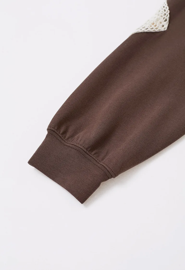 Lace Spliced Sleeve Crew Neck Sweatshirt in Chocolate - 3