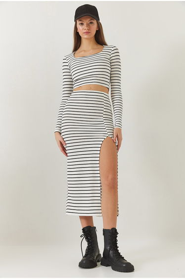 Women's Square Neck Long Sleeve Slit Detail Striped Skirted Top-Bottom Set