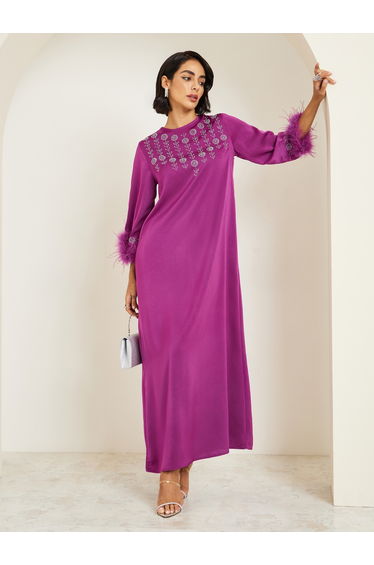 Women Embellished Jalabiya with Faux Feather Trim