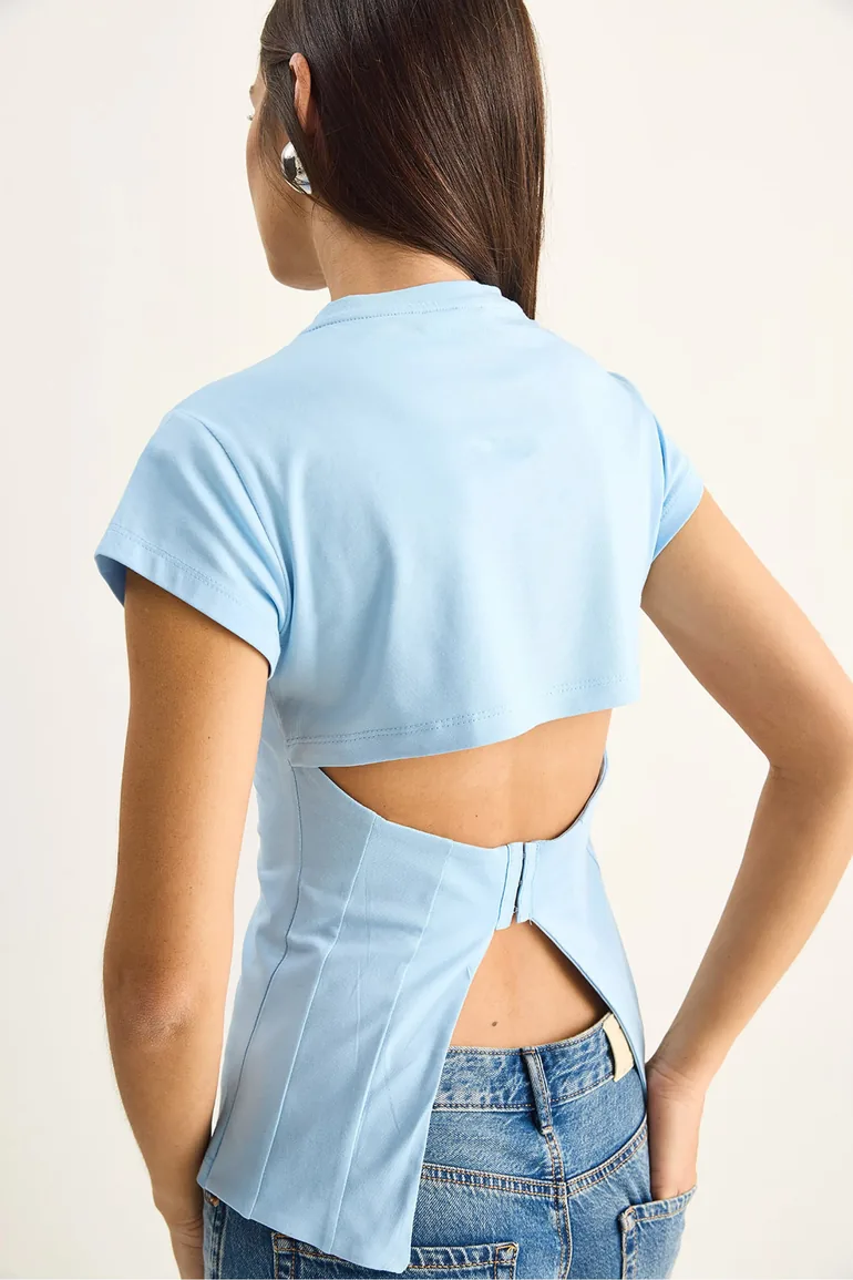 LUCCI Slim Fit Cut-Out Corset Top - 3