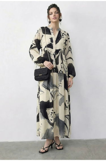 LUCCI Abstract V-Neck Midi Dress with Long Sleeves