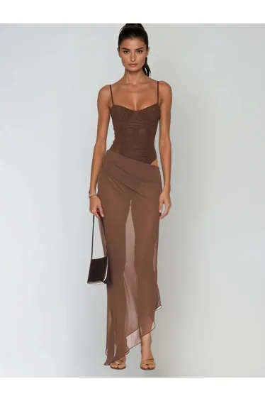 فستان ماكسي ميش بحمالات رفيعة