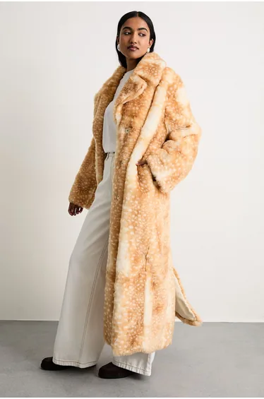 معطف وير هاوس فرو بني