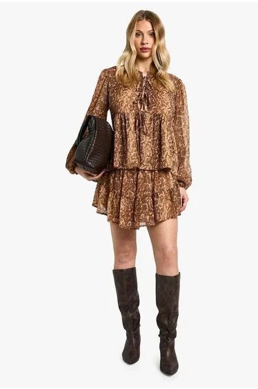 تنورة قصيرة شيفون بخصر إيلاستيك بطبقات متدرجة بطبعة جلد أفعى - للحوامل