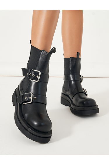 Double Buckle Strap Round Toe Ankle Boots