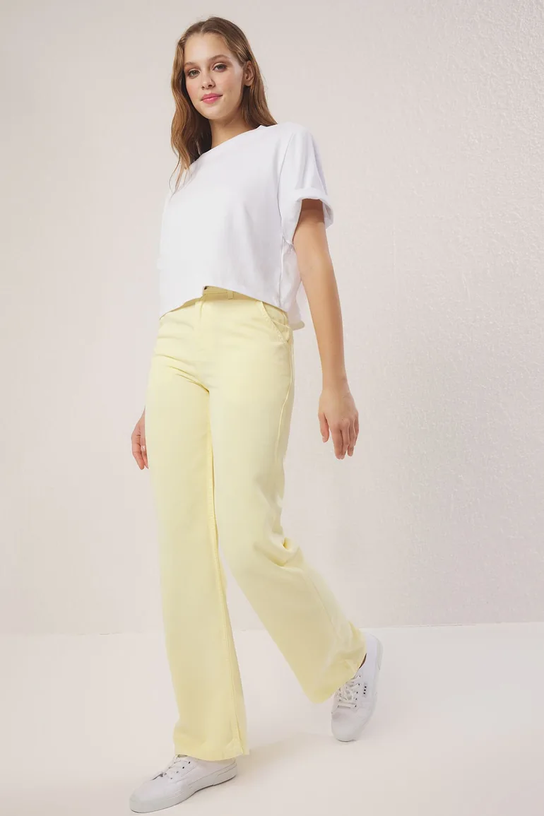 Yellow More Sustainable 100% Tencel™ Low Waist Wide Leg Jeans - 1