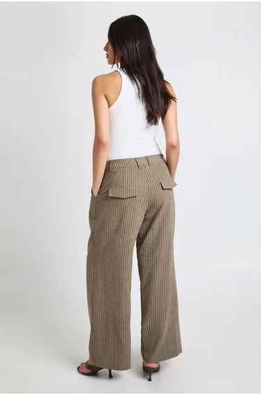 بنطلون بأرجل عريضة بطيات أمامية - أخضر