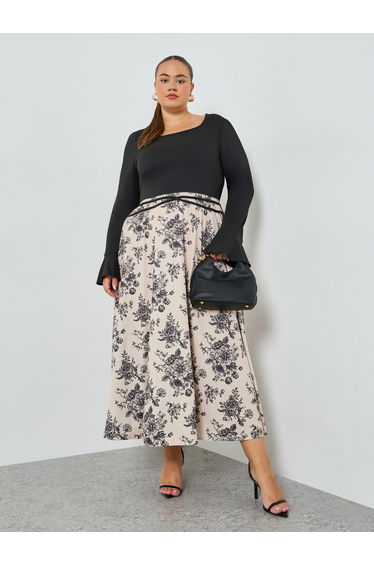 Plus Size Floral Bell Sleeves Maxi Dress