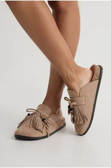 شبشب بوهو باللون الرمادي