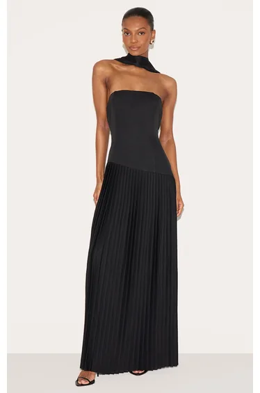 فستان ماكسي بكسرات لون أسود