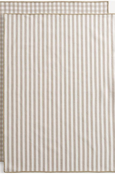 Soizic Tea Towels in Woven and Dyed 30% Recycled Cotton in Set of 2