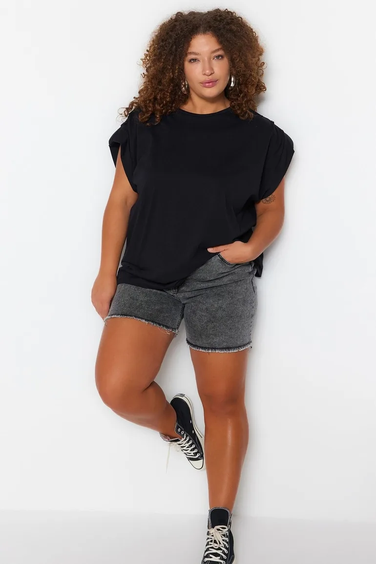 Plus Size Blouse - Black - Relaxed fit