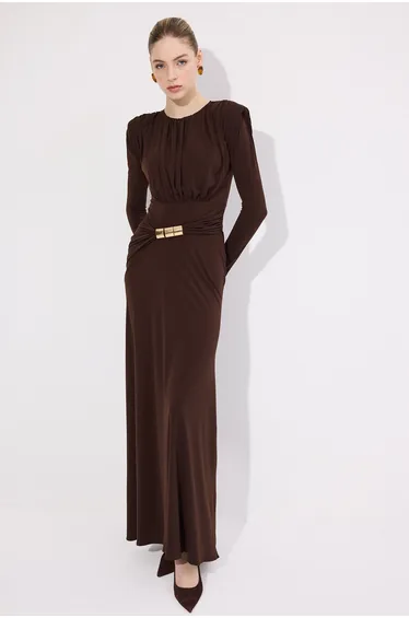 MAXI DRESS WITH GOLD ACCESSORIES