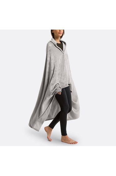 Javi Fleece Throw with Sleeves in Recycled Polyester