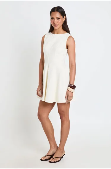Sleeveless Flippy Hem Denim Dress - ecru
