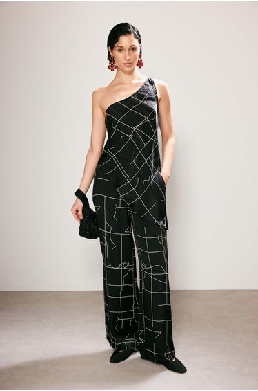 Trendyol Studio Black Patterned Asymmetrical Woven Blouse