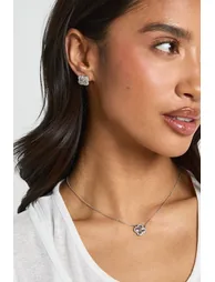 Embellished Flower Pendant Jewellery Set - silver