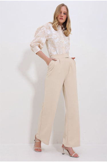 Women's Beige High Waist Double Pocket Pleated Velcro Closure Palazzo Trousers