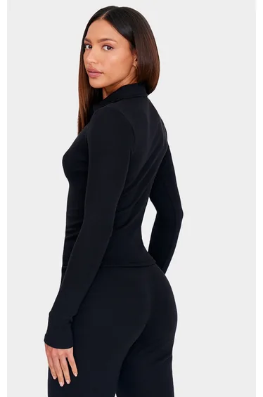 بلوزة مضلعة بأكمام طويلة لون أسود - لطويلات القامة