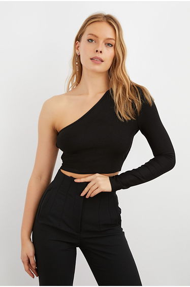 Blouse - Black - Fitted