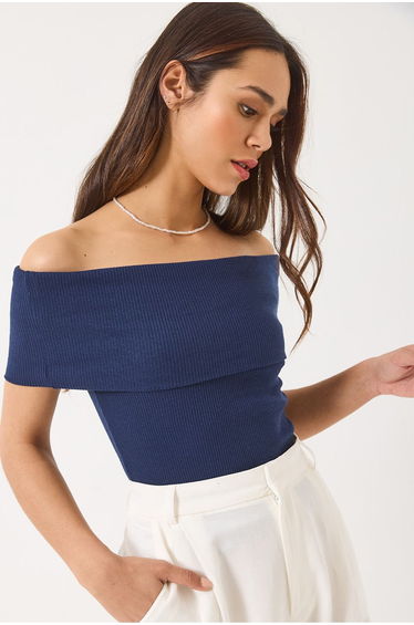 Women's Madonna Collar Ribbed Basic Blouse