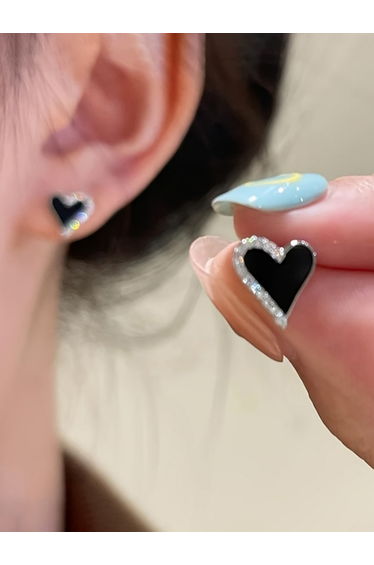 Heart Rhinestone Stud Earrings