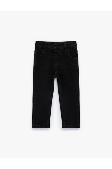 Medium Waist Jeans