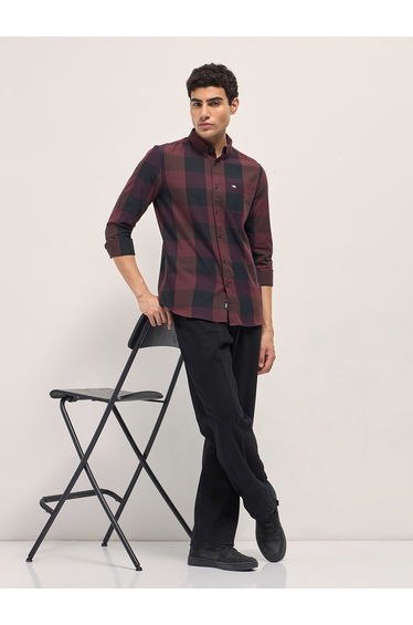 Men Checked Slim Fit Casual Shirt