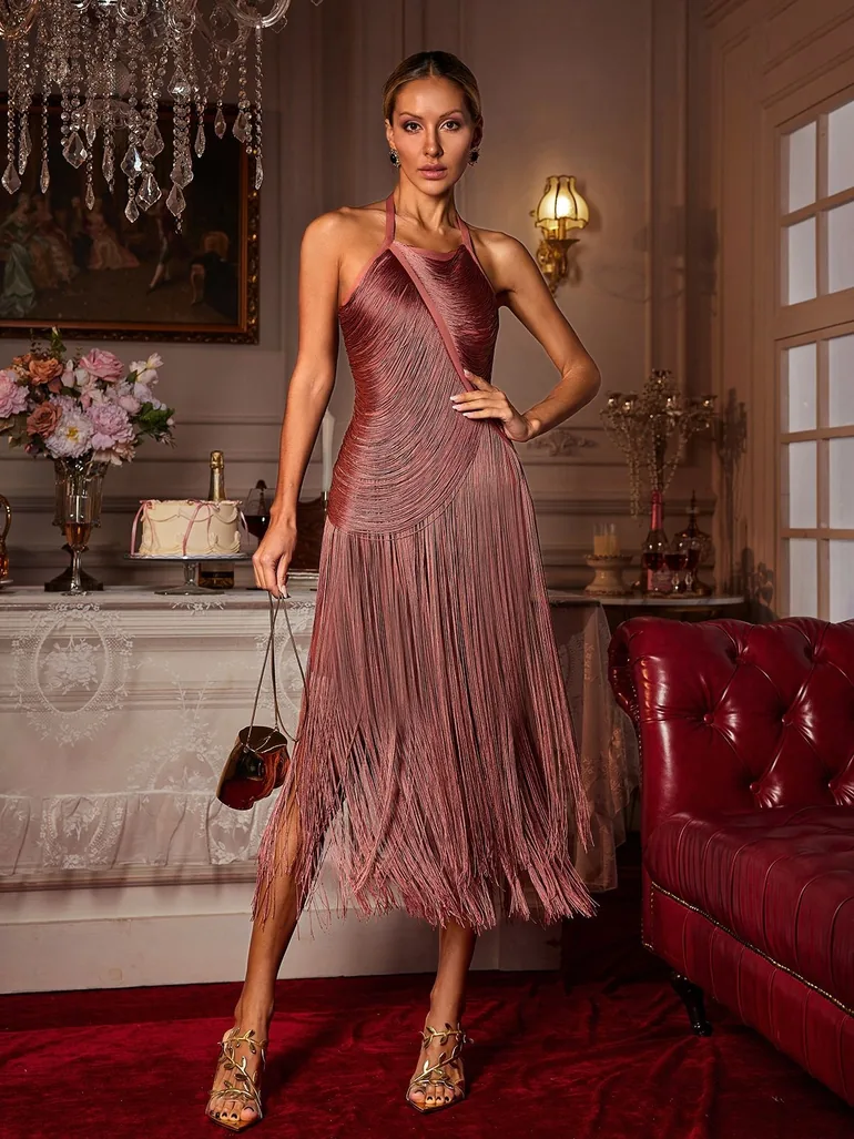 فستان ميدي بياقة هالتر بشراشيب - 4