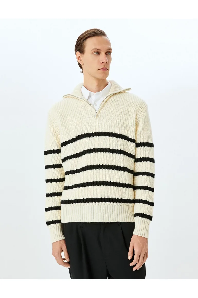 Half Zippered Striped Knitwear Sweater - 2
